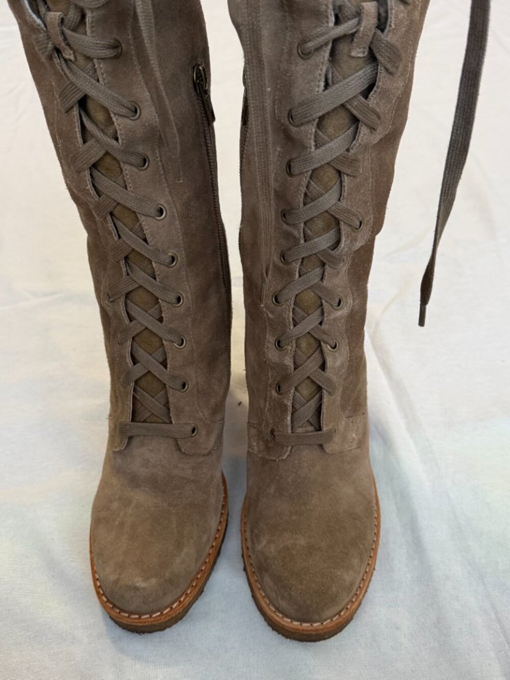 UGG Sofia Tall Lace Up Boots Brown Suede Shearling Heels Womens US 7 - Picture 8 of 13